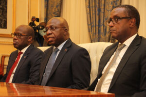 Chefes das diplomacias da RDC, Angola e do Rwanda