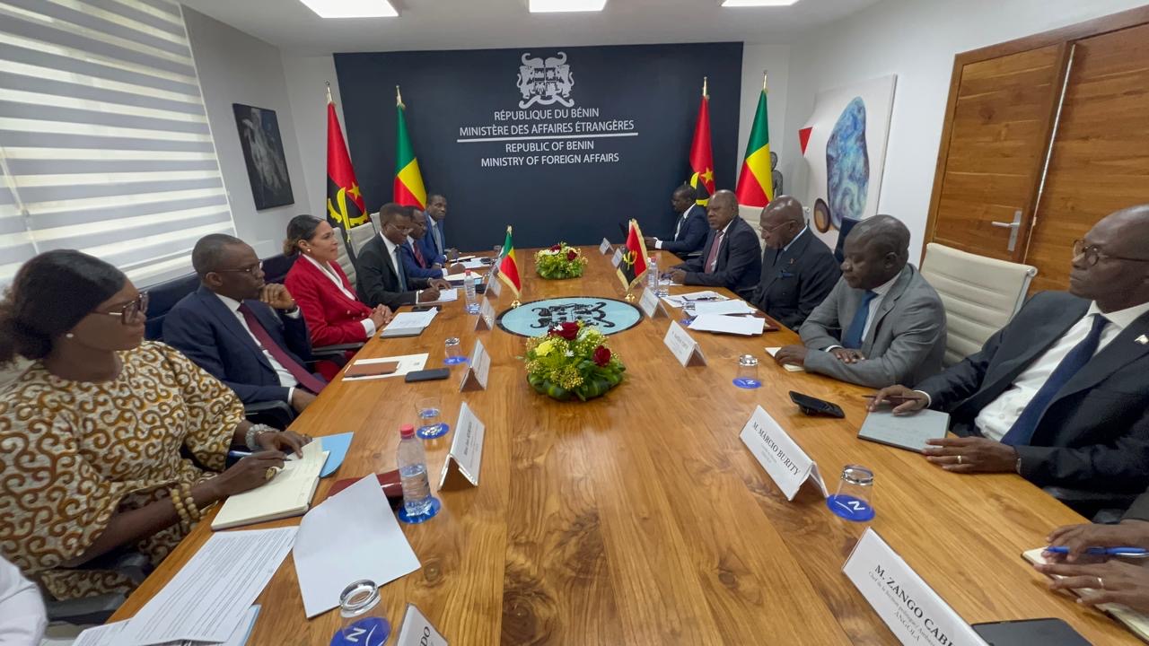 Angola e Benin acordam reforçar coordenação técnica de cooperação e apoio institucional mútuo